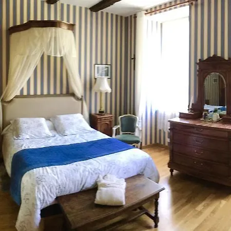 住宿加早餐酒店 La Demeure Du Comte Chambres Dhotes *