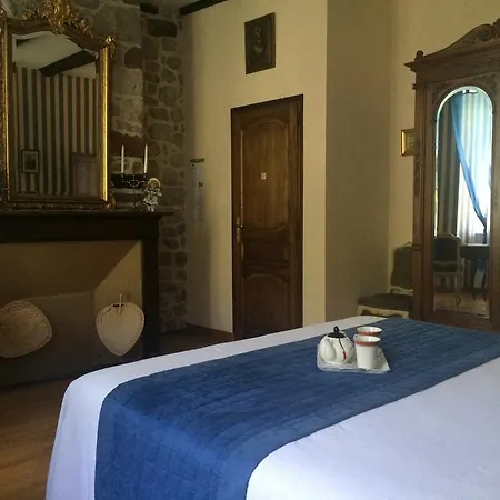 La Demeure Du Comte Chambres Dhotes